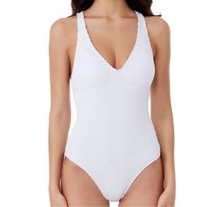 BECCA textured white one piece V front tie back swimsuit size XXL NWT